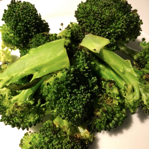 Simple Roasted Sesame Broccoli
